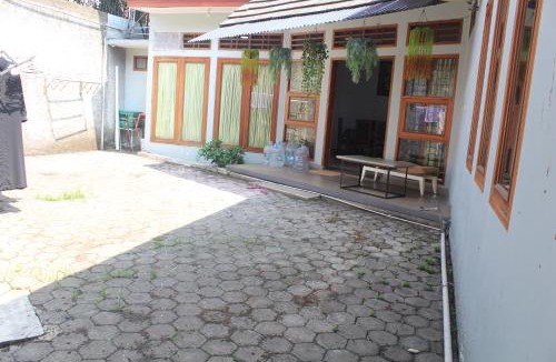 Bandung Villa | Homestay Bougenville Antapani Syariah
