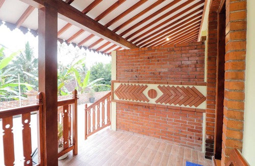 Borobudur Hotel | Homestay Nike Bed