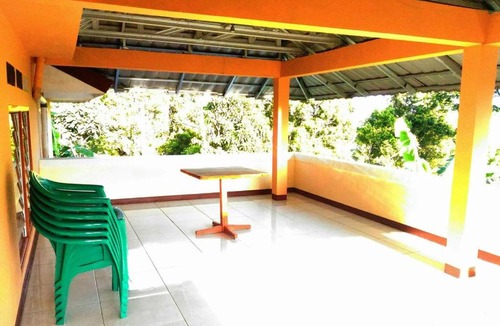 Ngamprah Ski Chalet | Homestay Tigadolok