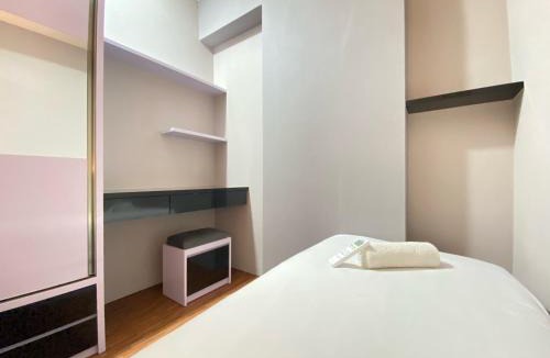 Cibaduyut Apartment | Homey 2BR Apartment at Mekarwangi Square Cibaduyut By Travelio