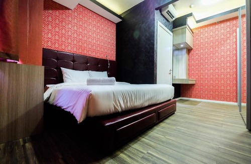 Sunter Apartment | Homey 2BR at Green Lake Sunter Apartment By Travelio