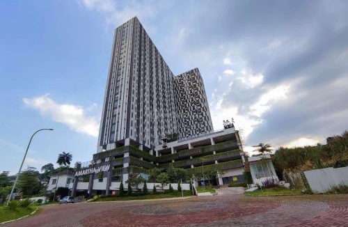 Semarang Apartment | Homey and Cozy Living Studio Amartha View Apartment By Travelio