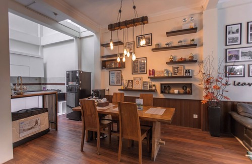 Yogyakarta House | Homey Cozy Friendly Family-sized house