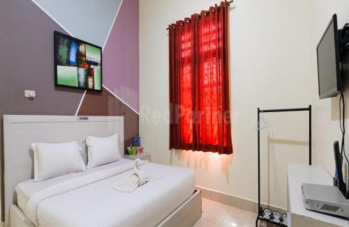 Parapat Hotel | Hotel 78 Parapat Mitra RedDoorz