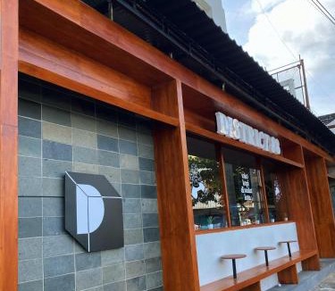 Jember Hotel | Hotel 88 Jember By WH - Strategic Location In The City Center