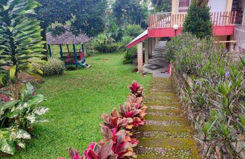 Baturaden Hotel | Hotel Anita Baturaden Mitra RedDoorz