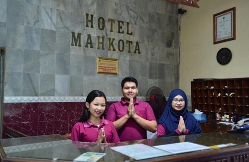 Pati Hotel | Hotel Mahkota