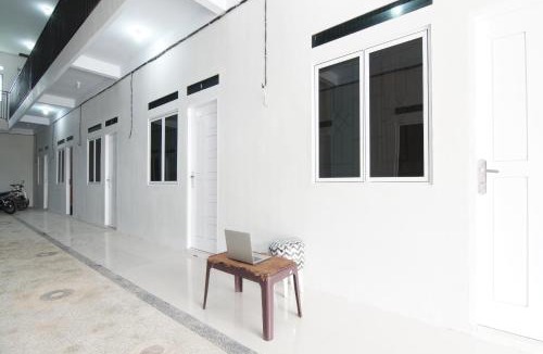 Karanganyar Hotel | Hotel O 45 Guest House