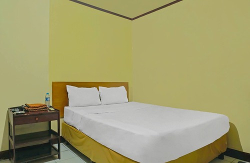 Melayu Hotel | Hotel O Adam Kost SyariahNearWisata Jembatan Barito