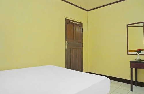 Melayu Hotel | Hotel O Adam Kost SyariahNearWisata Jembatan Barito