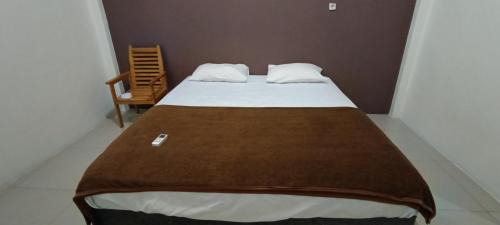 Marabahan Hotel | Hotel O Fanilly Guest House MarabahanNearJembatan Rumpiang