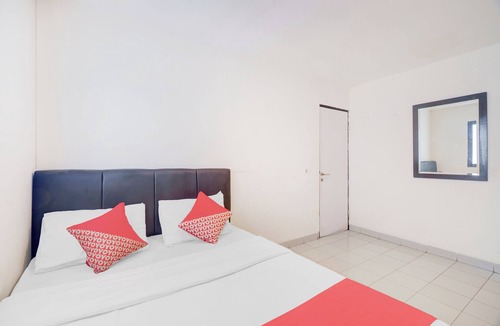East Jakarta Hotel | Hotel O J&B Smart Jatinegara