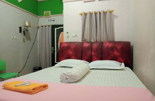 Parepare Hotel | Hotel O Kost Nian Syariah Near SPBU Pertamina 74.91657 Mattirotasi Sidrap