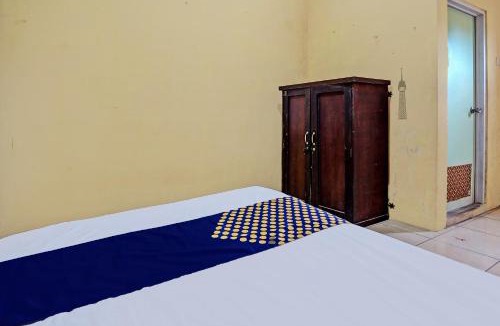 Kalipuro Hotel | Hotel O Lili Kost SyariahNearKetapang Royal City