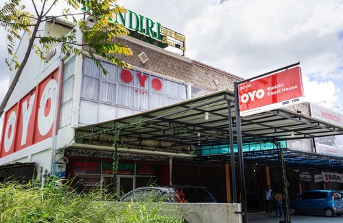 Demak Hotel | Hotel O Mandiri Guest House Syariah