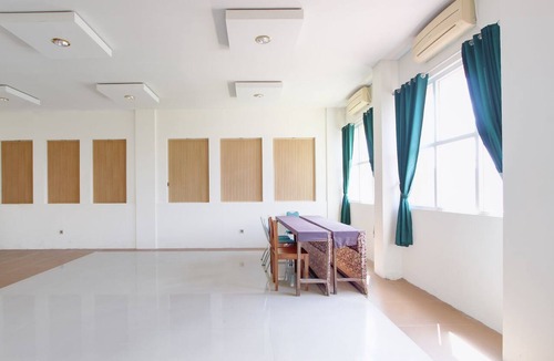 Pogung Lor Hotel | Hotel O near Jogja City Mall formerly Namira Hotel