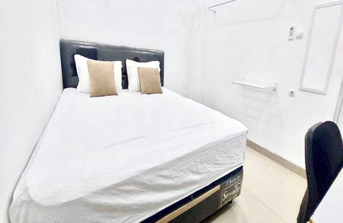 Tetebatu Hotel | Hotel O Pondok Hitung Near GOR Kalegowa