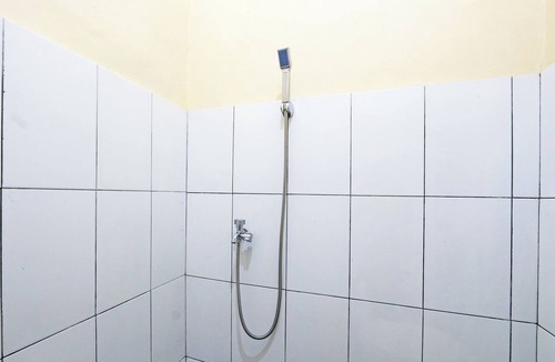 Cangkringan Hotel | Hotel O Pondok Wisata Sri MulyoNearSultan Agung Stadium Bantul