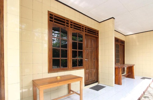 Cangkringan Hotel | Hotel O Pondok Wisata Sri MulyoNearSultan Agung Stadium Bantul