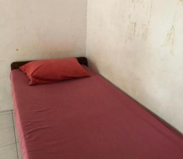 Surabaya Hotel | Hotel O Rumah Oma Syariah