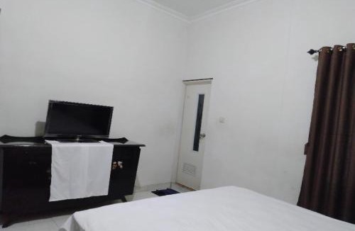 Jember Hotel | Hotel O Spring Homestay