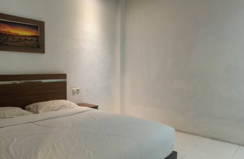 Sungguminasa Hotel | Hotel O Sunrise Garage Home