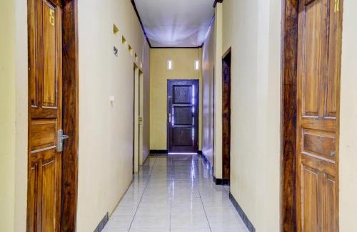 Jalaksana Hotel | Hotel O Wisma Al-fahmi Syariah