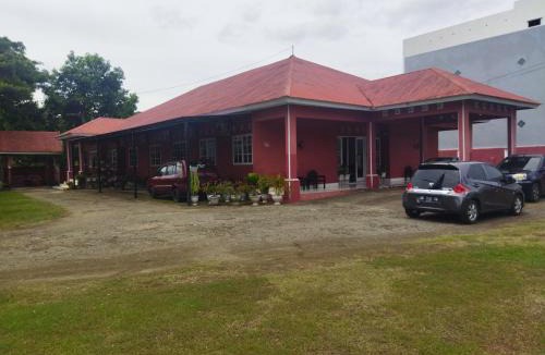Pinrang Hotel | Hotel O Wisma Phinisi Syariah Near Mall of Pinrang Sejahtera