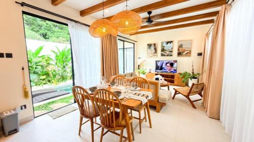 Kuta Villa | House of Rakiki Legian - 2 Bedrooms Private Villa in central Legian close to Beach - Small construction next door
