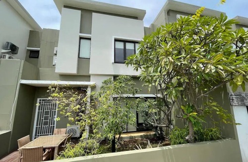 Jakarta House | One of a kind 3-bedroom house on the 10th floor of a mall in Central Jakarta