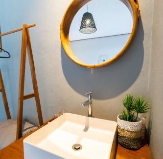 Kuta Hostel | Interconnection Hostel