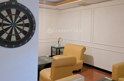 Menteng Hotel | Jambrut Inn