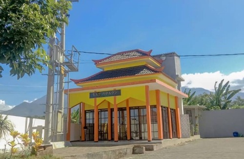 Dinoyo House | Japanese Villa Naomy Residence