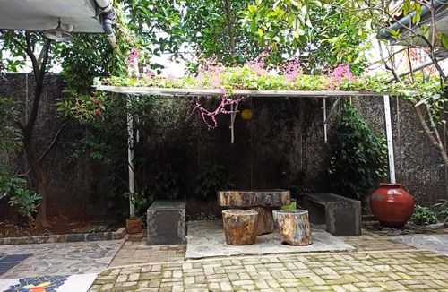 Bogor House | Jeng Tini Guest House