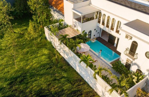 By Pass Ngurah Rai Villa | Jivani Villa Jimbaran - Private Pool & BBQ, Cinema Room, 9 Min to Nusa Dua Beach