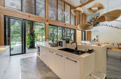 Melayang Villa | Jungle 9BR Ubud Paradise with spa!
