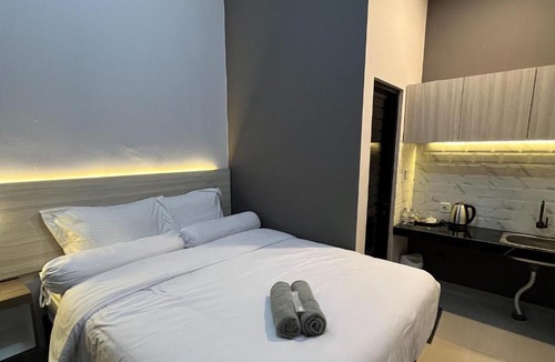 Sinduharjo Hotel | Kaira Room Guest House Syariah Mitra RedDoorz