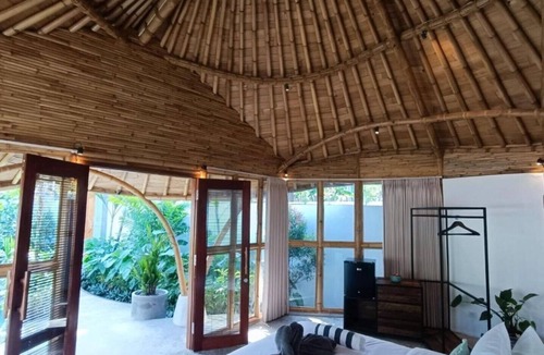 Selong Belanak Villa | Kayuma Villas