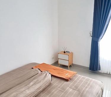 Rajabasa Villa | Kino Stay - 3 bedrooms Modern Minimalist House