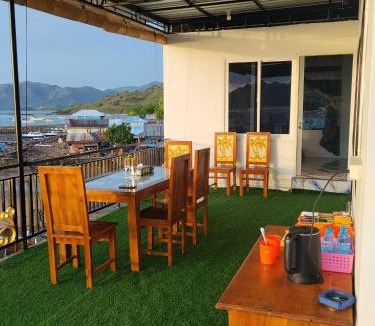 Komodo House | Komodo Village Tour & Homestay
