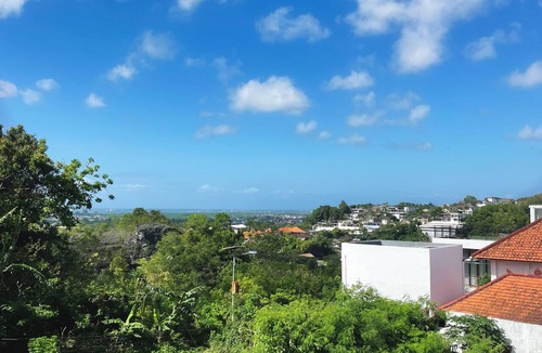 Jimbaran Bay Villa | Large and spacious 4 bedroom villa with private pool walking distance from beach