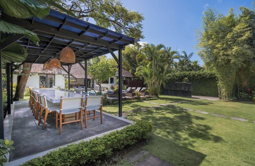 Petitenget Villa | LARGE GROUPS, 10 BDR, NR BEACH, GREAT INCLUSIONS
