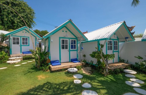 Ceningan Island Resort | Le Pirate Beach Club Nusa Ceningan - Adults Only