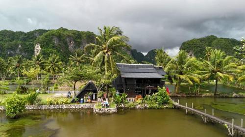 Bantimurung House | Lego Lego Bulubarakka homestay and cafe