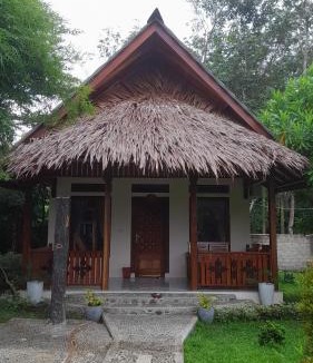 Bukit Lawang Villa | Leuser Inn & Jungle Trekking