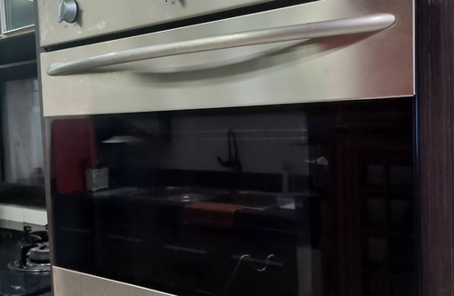 Surabaya House | Lively 3-bedroom house 180m2 with WiFi, AC in georgeous Surabaya
