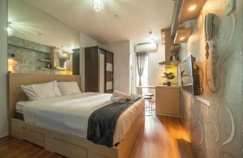 Jatinegara Apartment | Lovely Studio at Bassura City Netflix and chill