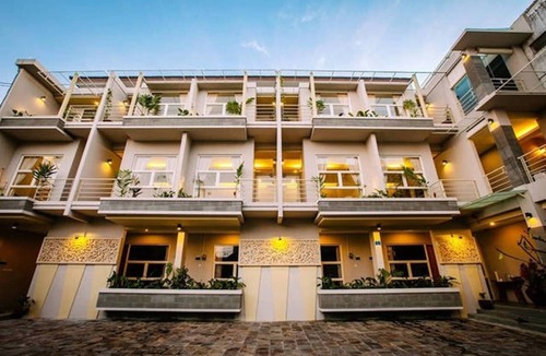 Pemecutan Kelod Apartment | Luxurious design studio in the center 9