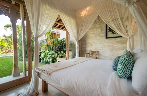 Kerobokan Villa | Luxury 12 Bedroom Villa with Private Pool, Bali Villa 2027