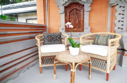Pengosekan Villa | Luxury 2 Bedroom Private Pool Balinise Style inclusive breakfast